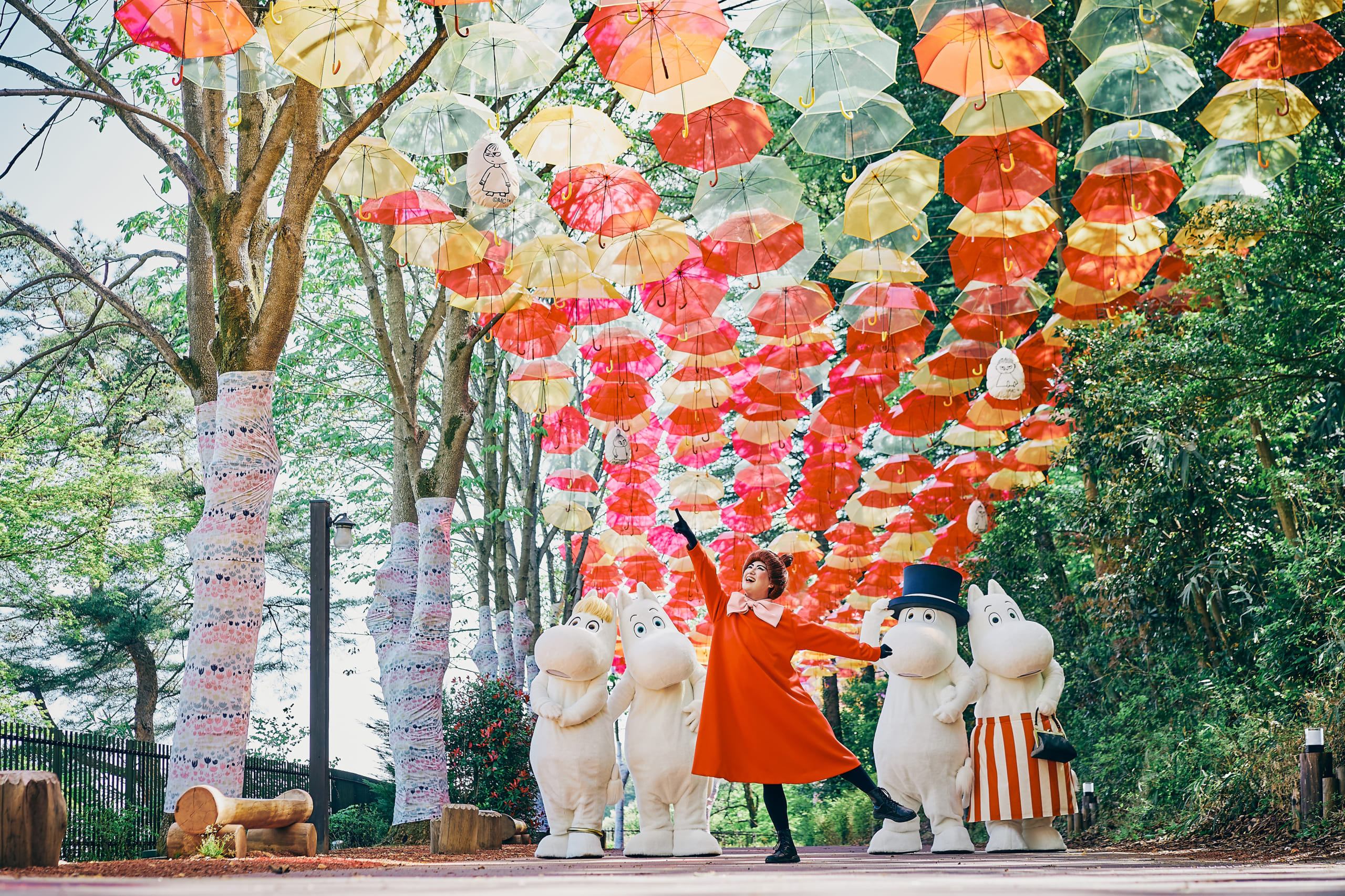 豊かな自然に包まれたムーミンバレーパークで日本最大級約1,200本の傘